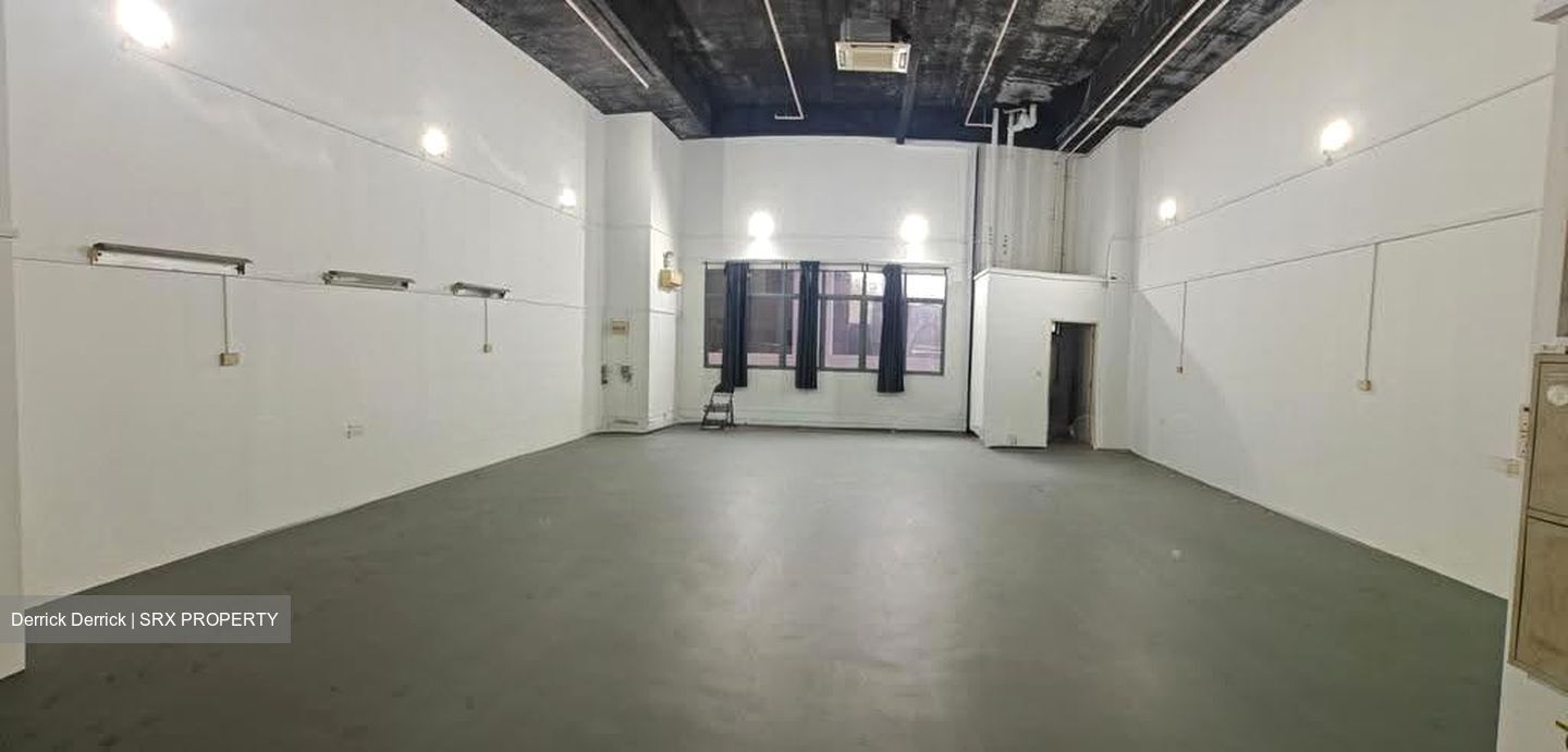North Spring Bizhub (D27), Factory #627363531